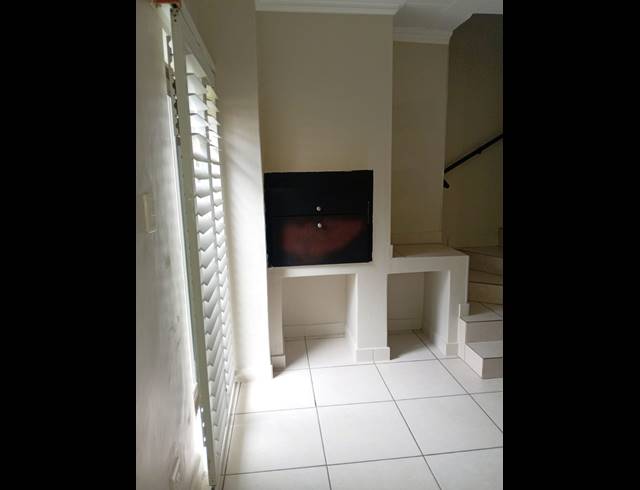 3 BEDROOM FREESTANDING TO LET IN NOORDRAND